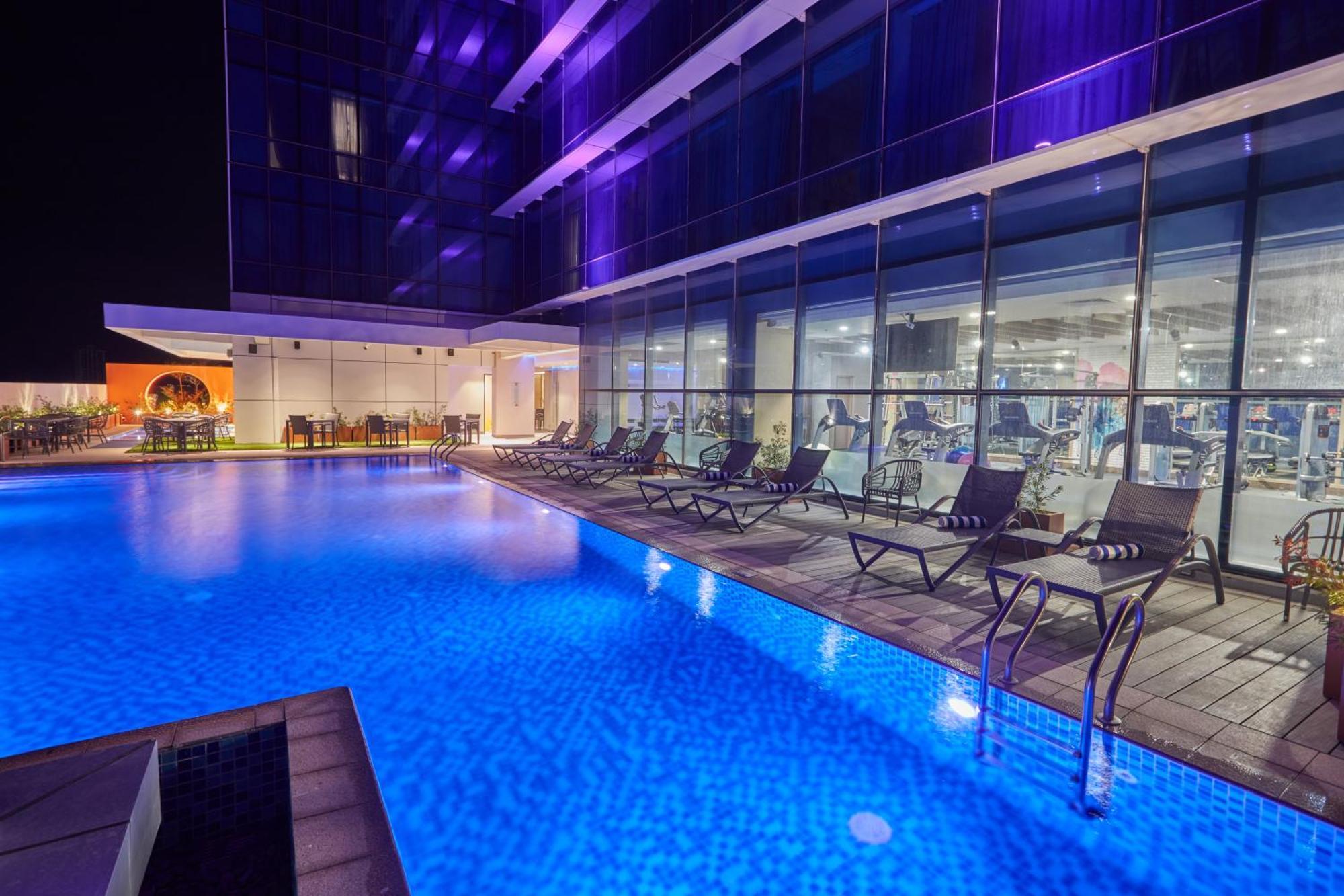 Belmont Hotel Mactan Lapu-Lapu City Exterior foto