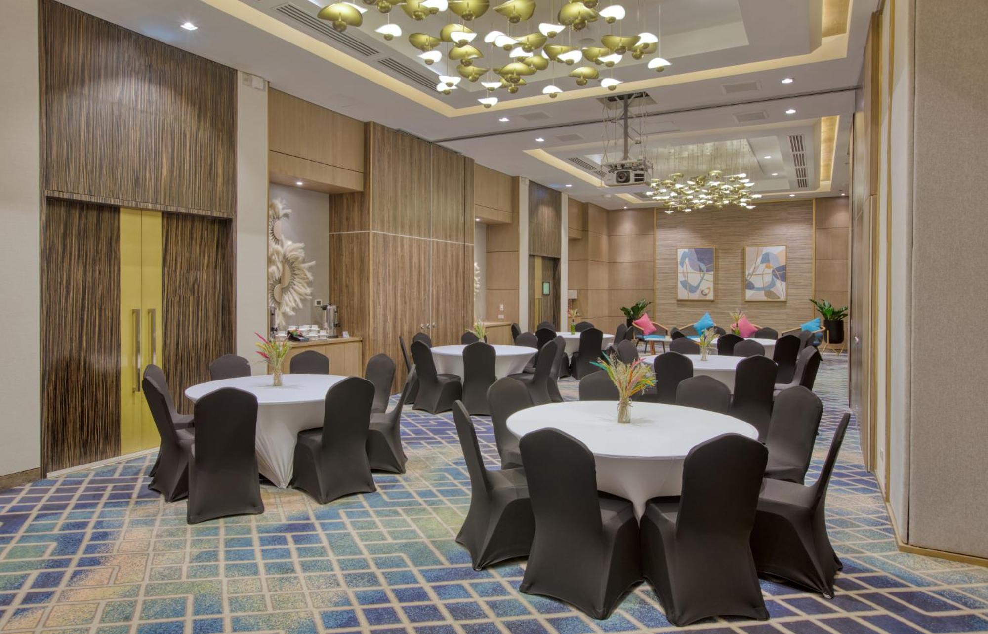Belmont Hotel Mactan Lapu-Lapu City Exterior foto