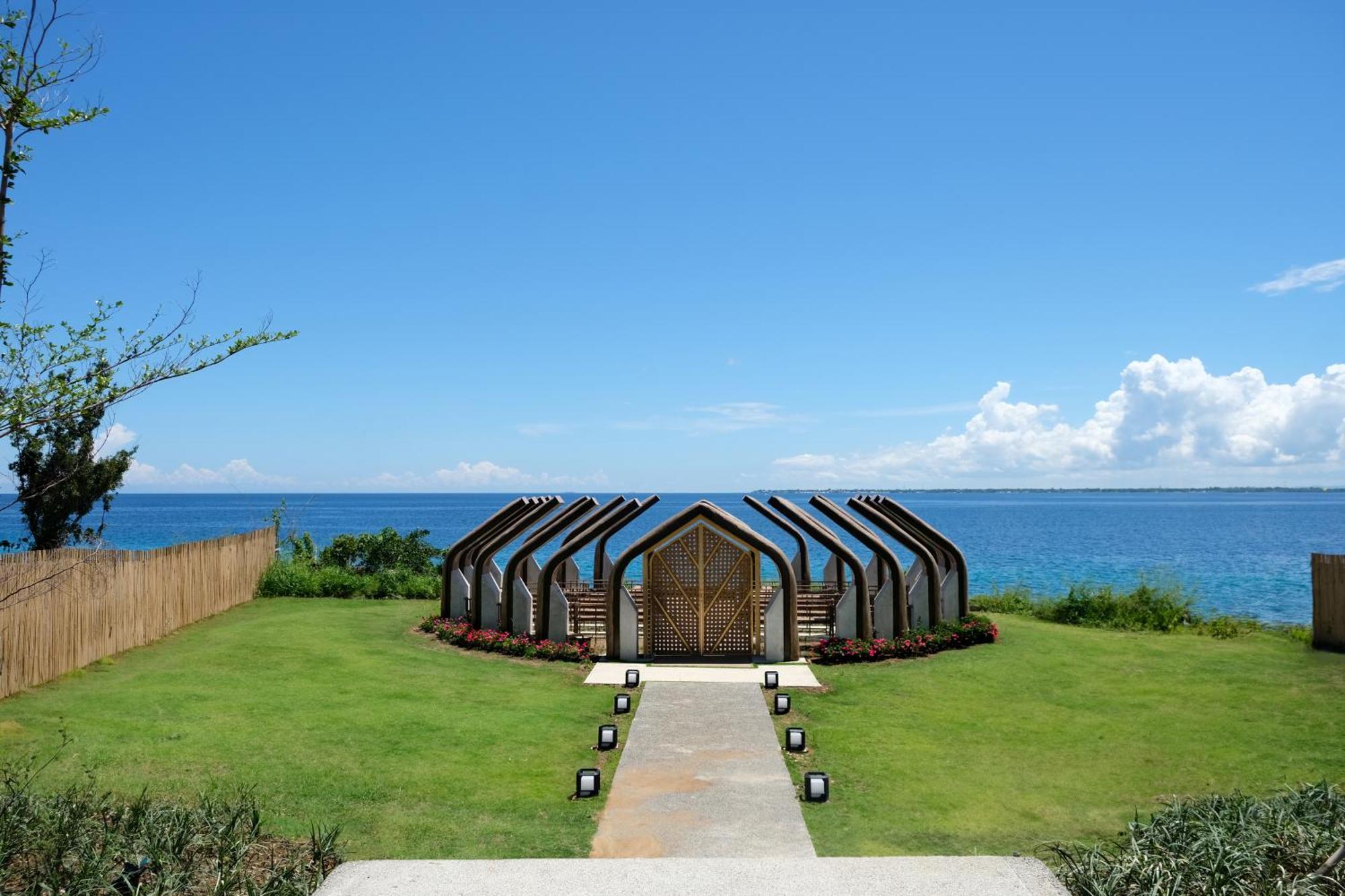 Belmont Hotel Mactan Lapu-Lapu City Exterior foto